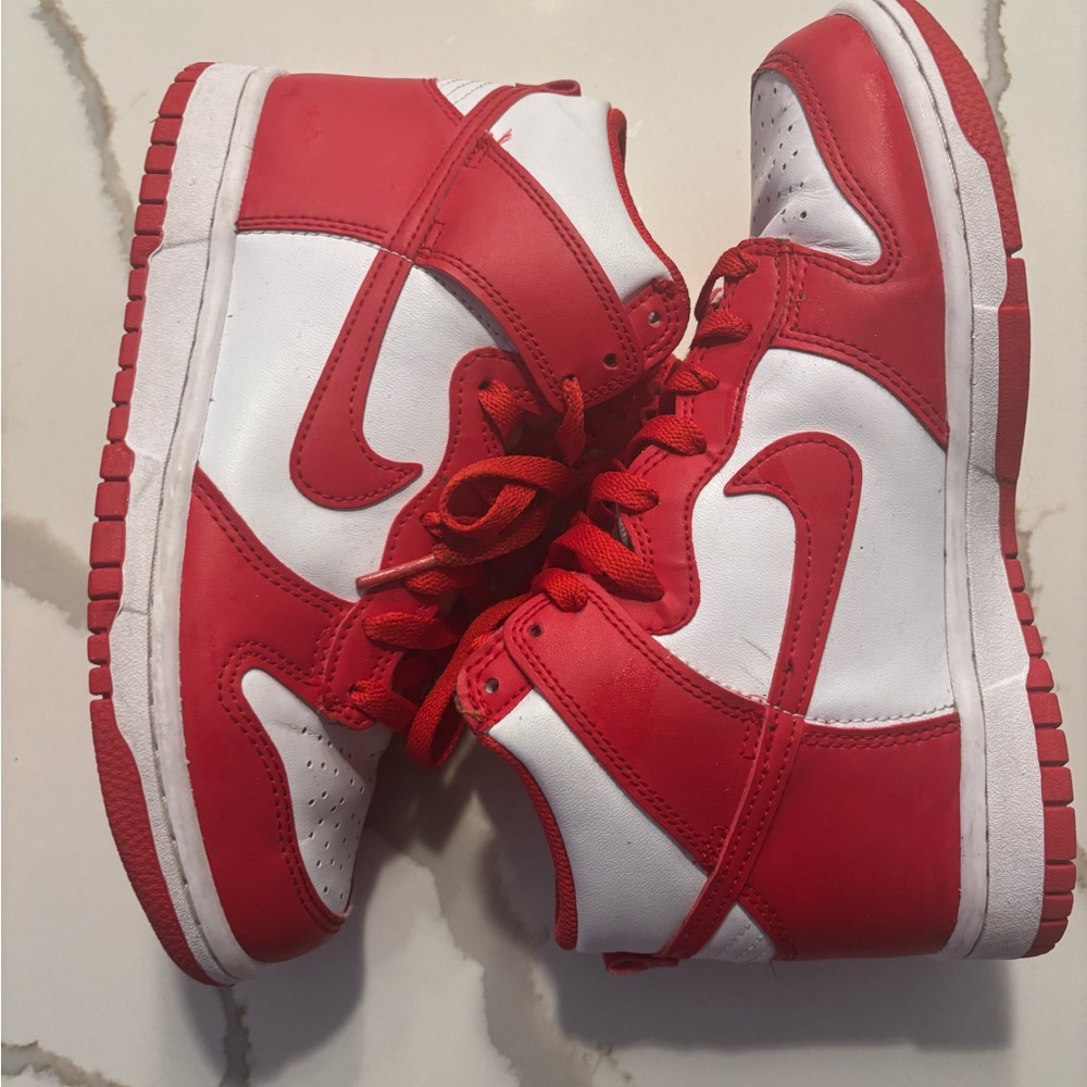Dunk High Championship Red